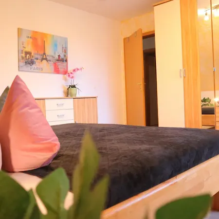 Kleine * Dorumer Neufeld